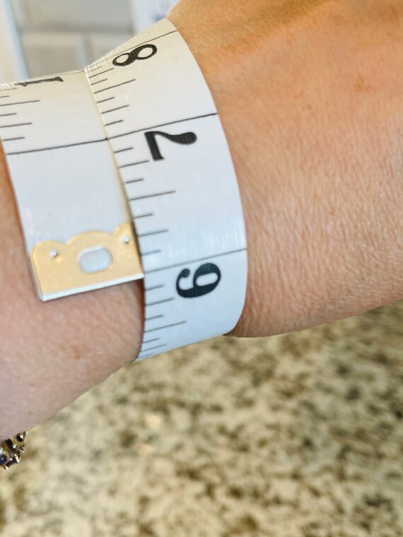 Red Bakelite Bangles Bracelets Stackable Set Of T… - image 7