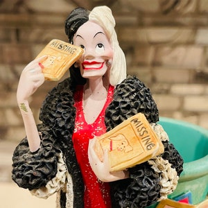 Disney Cruella de Vil 101 Dalmatians Ceramic Pencil Holder Container Office Accessories