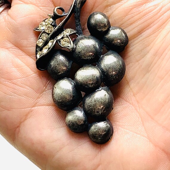 Grape Cluster Brooch Solid Pewter And Rhinestone … - image 6