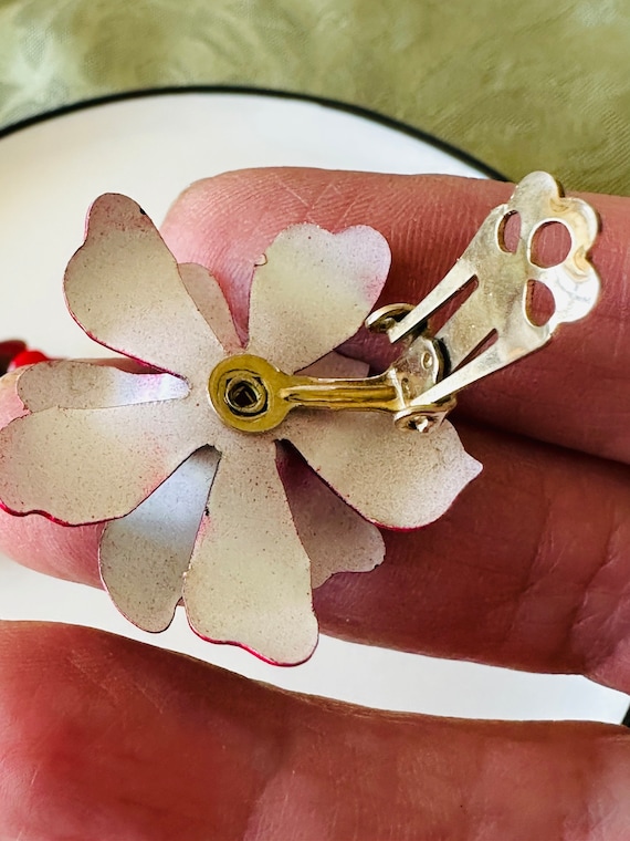 Coro Red Black Flower Mod Clip On Earrings MCM Go… - image 7