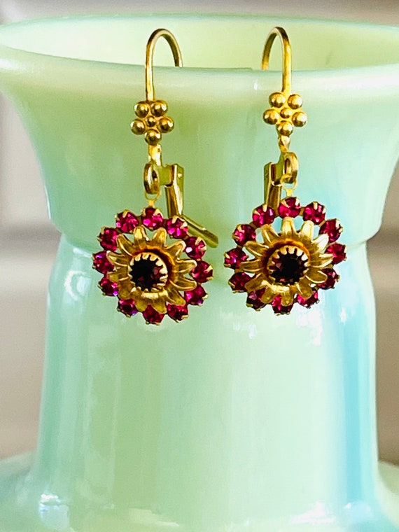 Swarovski Crystal Sunflower Earrings Fuchsia Burgu