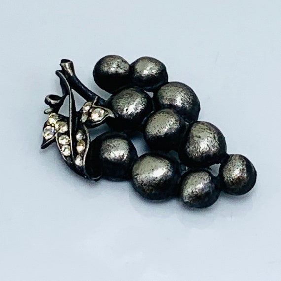 Grape Cluster Brooch Solid Pewter And Rhinestone … - image 3