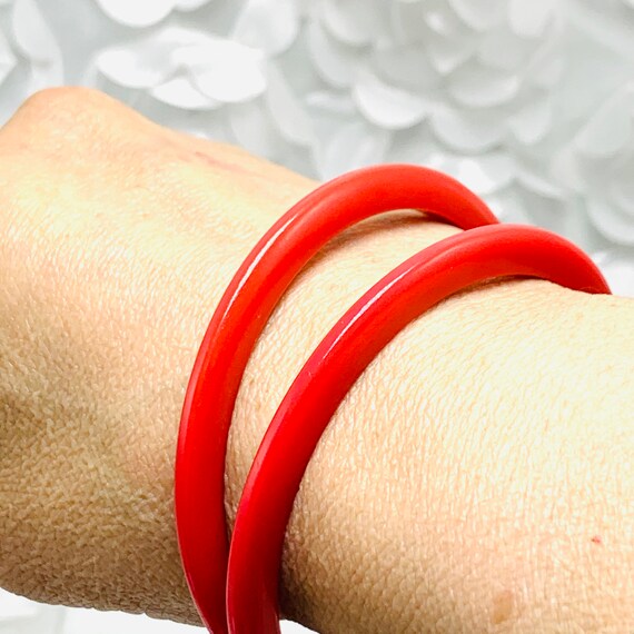 Red Bakelite Bangles Bracelets Stackable Set Of T… - image 3