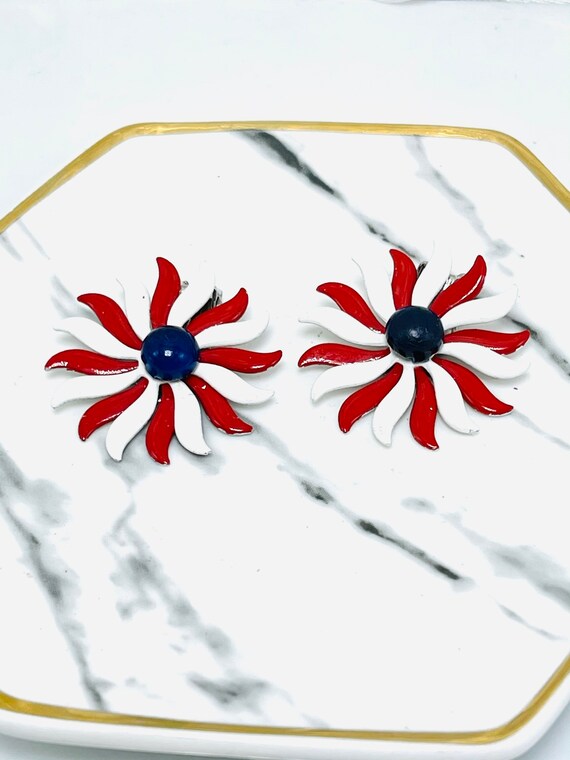 Patriotic Flag Pinwheel Floral Clip On Earrings M… - image 4
