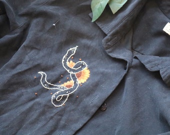 WITCHY SNAKE embroidered shirt