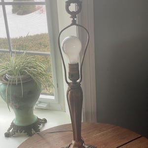 Art Nouveau Bradley & Hubbart table lamp