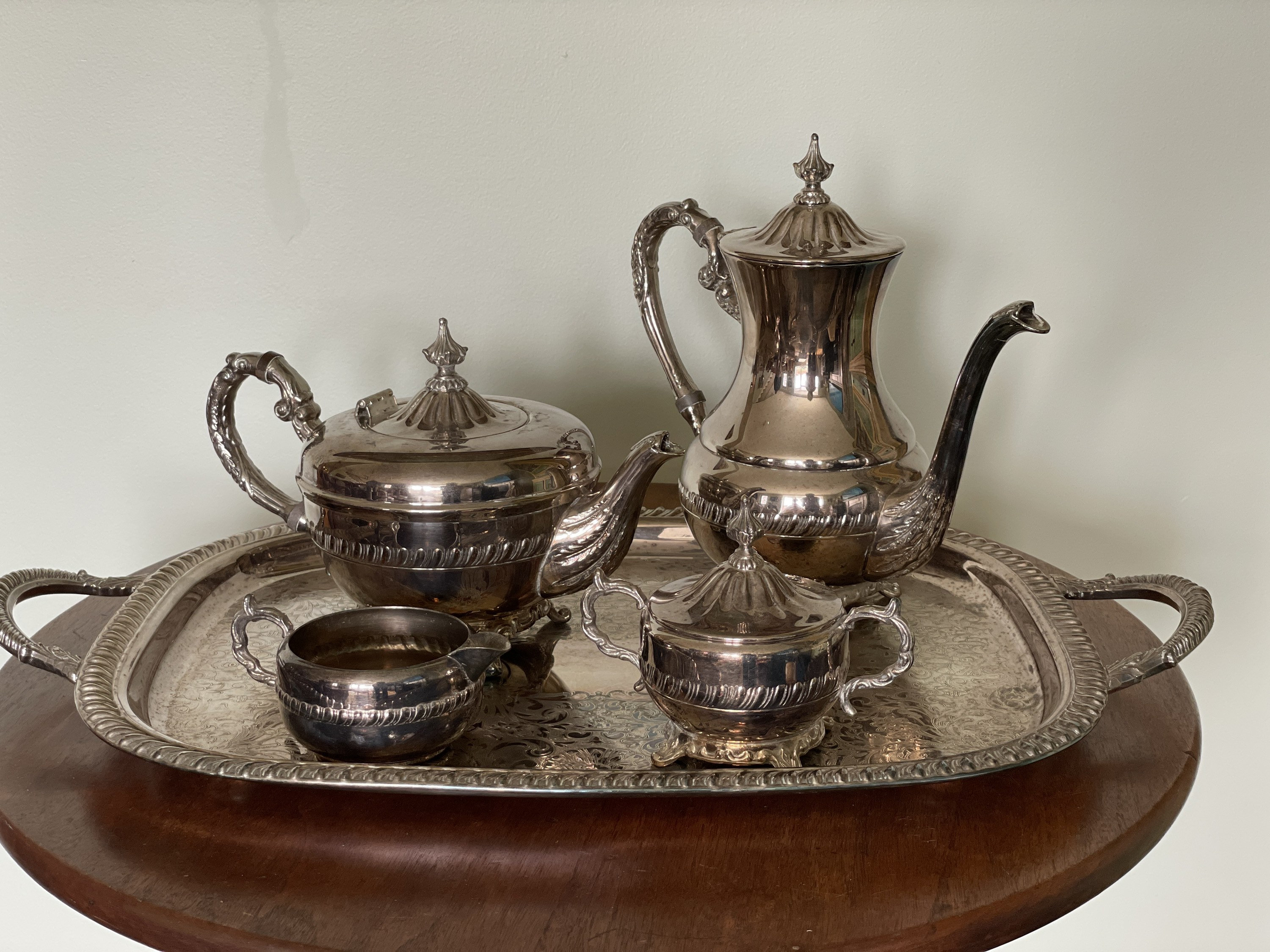 【VIKING PLATE】 ティーセット 3点【シルバープレート】 An Attractive Viking Plate Silver Coffee/tea Set on a