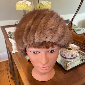 Vintage mink fur ladies winter hat