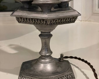 Lampada antica in ghisa art déco restaurata
