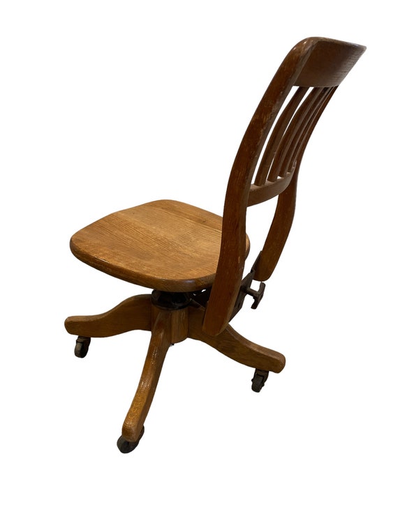 1930s H. Krug Furniture Company Mission Style Oak Chair With -  Sweden