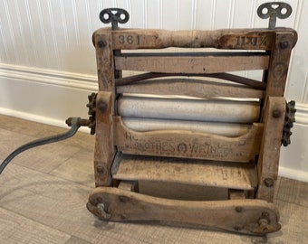 Antique Clothes Wringer - Etsy