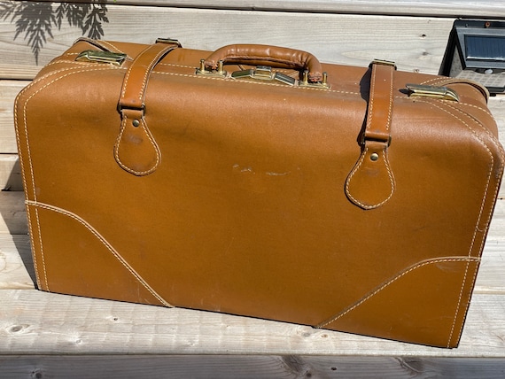 Real leather  valise or suitcase - image 2