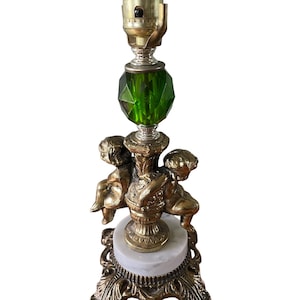 Vintage Hollywood Regency metal table lamp