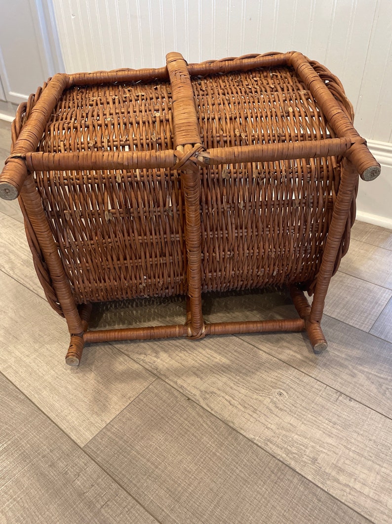 Wicker basket to hold magazines, , kindling, towels, books 画像 4