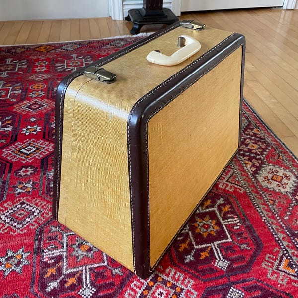 Máquina de coser Singer 319K vintage / Aguja oscilante, color verde de mediados de siglo, fabricada en Escocia.