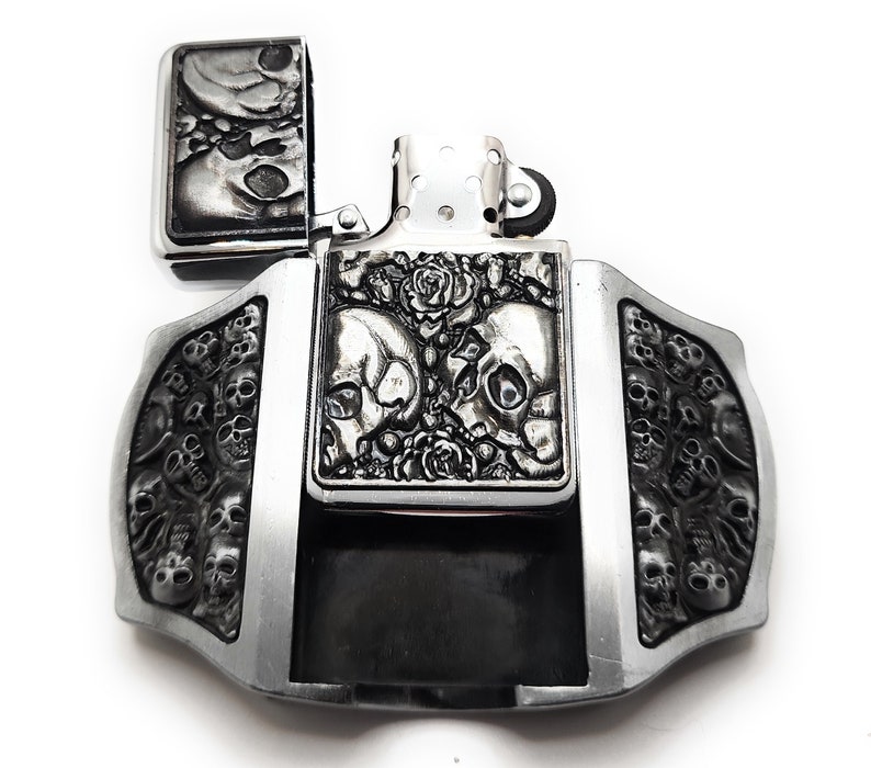 Skulls & Roses Lighter Belt Buckle image 4