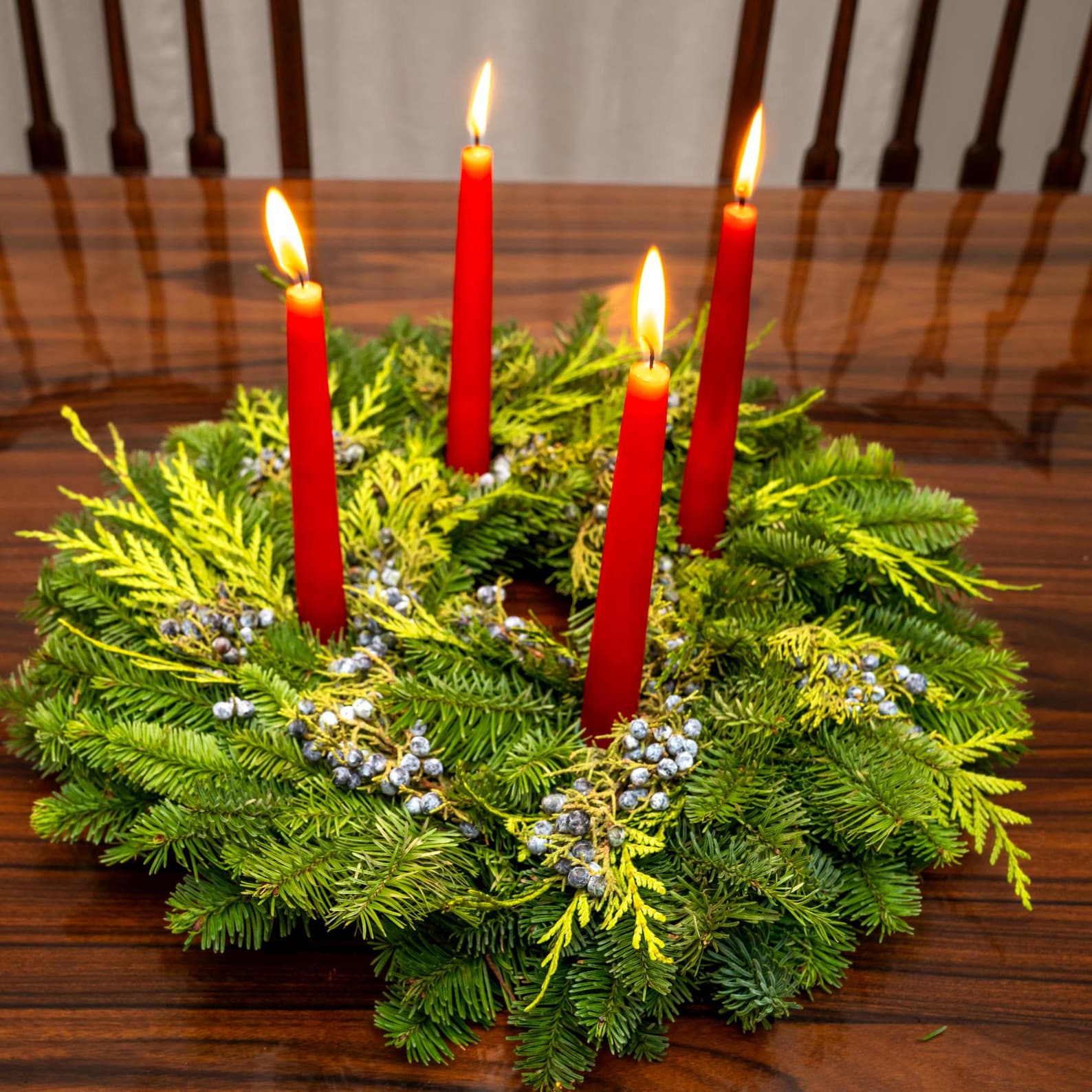 The Advent – Fresh Handcrafted Noble Fir Christmas Advent Wreath with, Cedar, Juniper & Red Candles | Christmas Decor