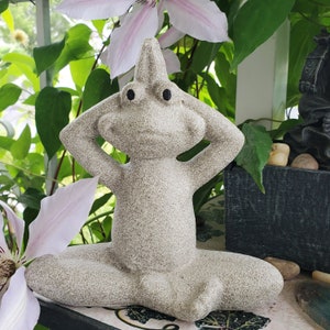 6 inch Yoga Frog for indoor or outdoor, Garden Frog Statue, Meditation Yoga Gift