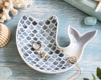Mermaid Tail Jewelry Dish | Coastal Trinket Tray | Beach House Decor | Ceramic Ring Holder | Ocean Themed Jewelry Organizer | Mermaid Gift