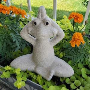 7.5 inch Yoga Frog for indoor or outdoor, Garden Frog Statue, Meditation Yoga Gift