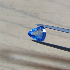 2.58 cts Unheated Natural Blue Sapphire Loose Gemstone Pear Cut