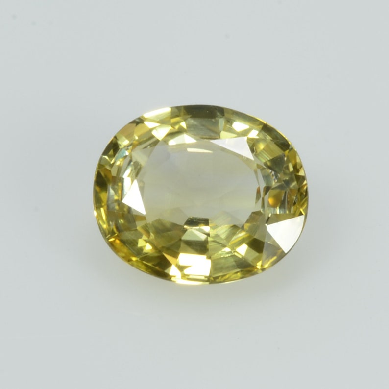 1.57 Cts Natural Yellow Sapphire Loose Gemstone Oval Cut
