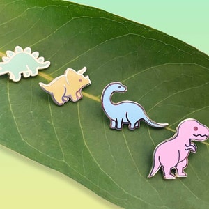 Emaille pin babydino's pastel