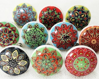 Handbemalte Keramikschrankknäufe: Vintage Blumenknäufe - Shabby Chic