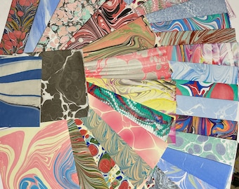 Collection de papiers marbrés à la main exquis : motifs artisanaux pour projets artistiques, travaux manuels et décoration d'intérieur - Lot de 5 sacs mystère