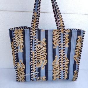 Tiger Print Tragetasche, gesteppte Baumwolltasche, Einkaufstasche, Geschenke für sie, Damentasche mit Riemen
