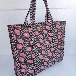 Quilted Cotton Tote Bag: Floral Print, Picnic Shopping Bag