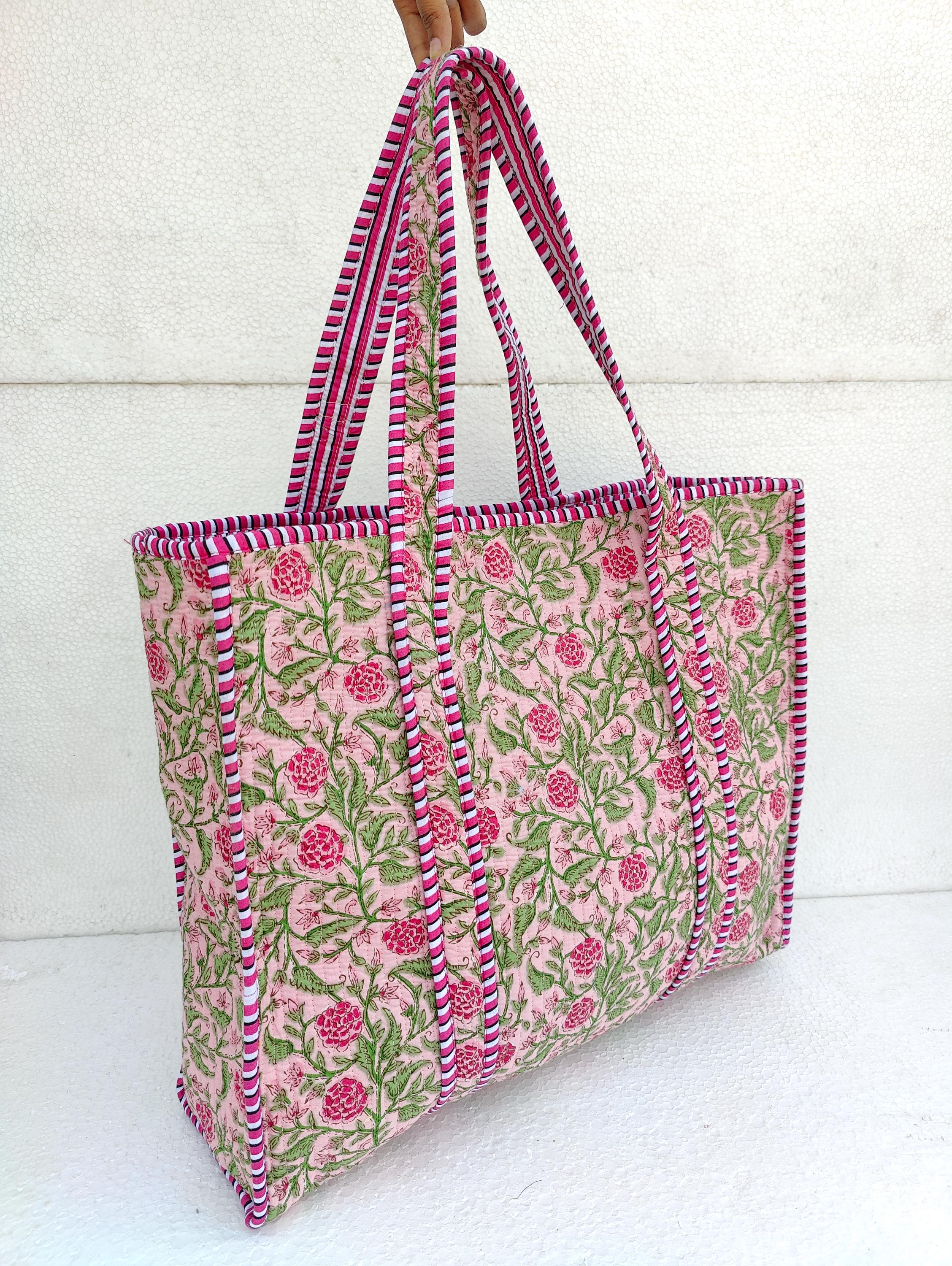 Blooming Book Quilted Tote Bag GFTONT918 main image 0