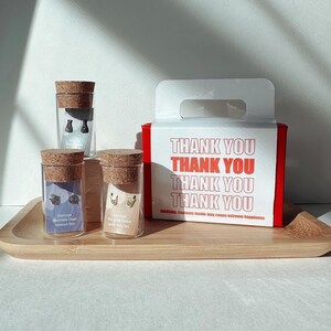 Dainty Little Tiny Things| Zestaw 3 kolczyków Asian Takeout | Herbata mleczna Boba | Sos sojowy | Kolczyki wkrętki Takeout Box