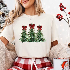 Camisa con lazo navideño, camisa navideña para mujer, camisa navideña femenina, camisa festiva y alegre.