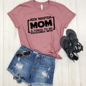 Maman maître Jedi - maman super-héros, chemise de maître Jedi, Jedi à l'entraînement, chemise maman drôle, chemise fête des mères, jeune padawan, la force est forte