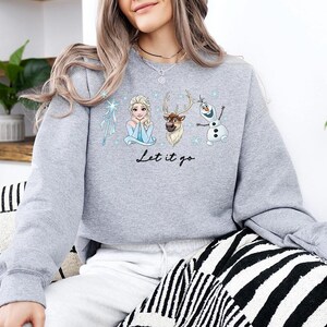 Déjalo ir - Sudadera GD, Camiseta Princesa Elsa Disney, Camiseta Elsa Frozen, Camiseta Viaje Niñas Disney, Camiseta Reino Mágico imagen 3