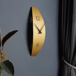 Curve of Time Modern Wall Clock, Metal Minimalist Wall Clock, Unique Wall Clock, Clocks for Wall, Home Decor, Wall Clocks, Living Room Decor