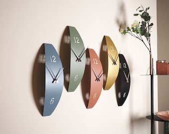 Curve of Time 3D Metal Wall Clock, Minimalist Silent Wall Clock, Vertical Modern Clocks for Wall, Unique Wall Clock for Living Room, Clock