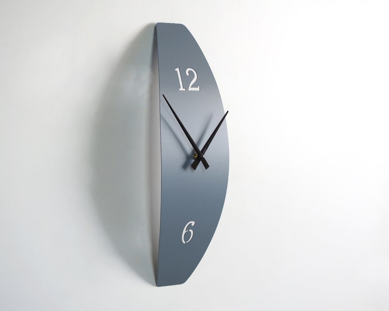 Curve of Time Modern Wall Clock, Metal Minimalist Wall Clock, Unique Wall Clock, Clocks for Wall, Home Decor, Wall Clocks, Living Room Decor