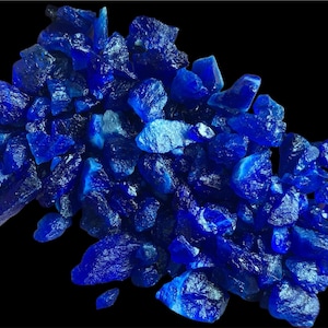 227 CT&#39;s zeldzaamste ruwe koningsblauwe hauyne uit Pakistan