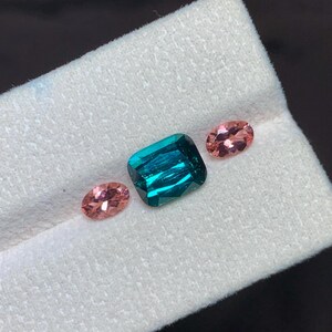Indicolite with side sunset  tourmalines