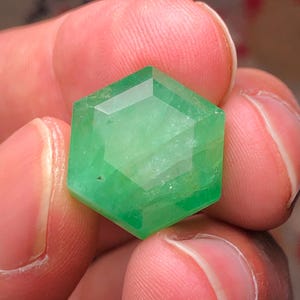24 Carat,Natural Hexagon Cut Emerald  Loose Gemstone