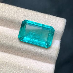 8 CT’s vibrant natural blue lagoon tourmaline from Afghanistan