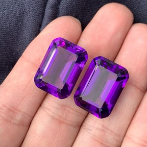 58.3 CT’s natural flawless amethyst pair image 3