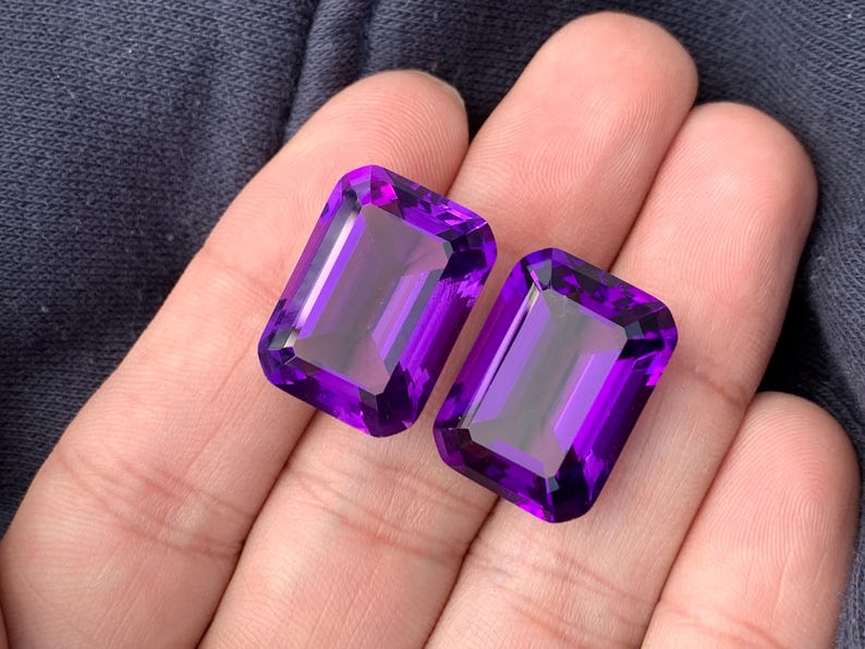58.3 CT’s natural flawless amethyst pair image 3