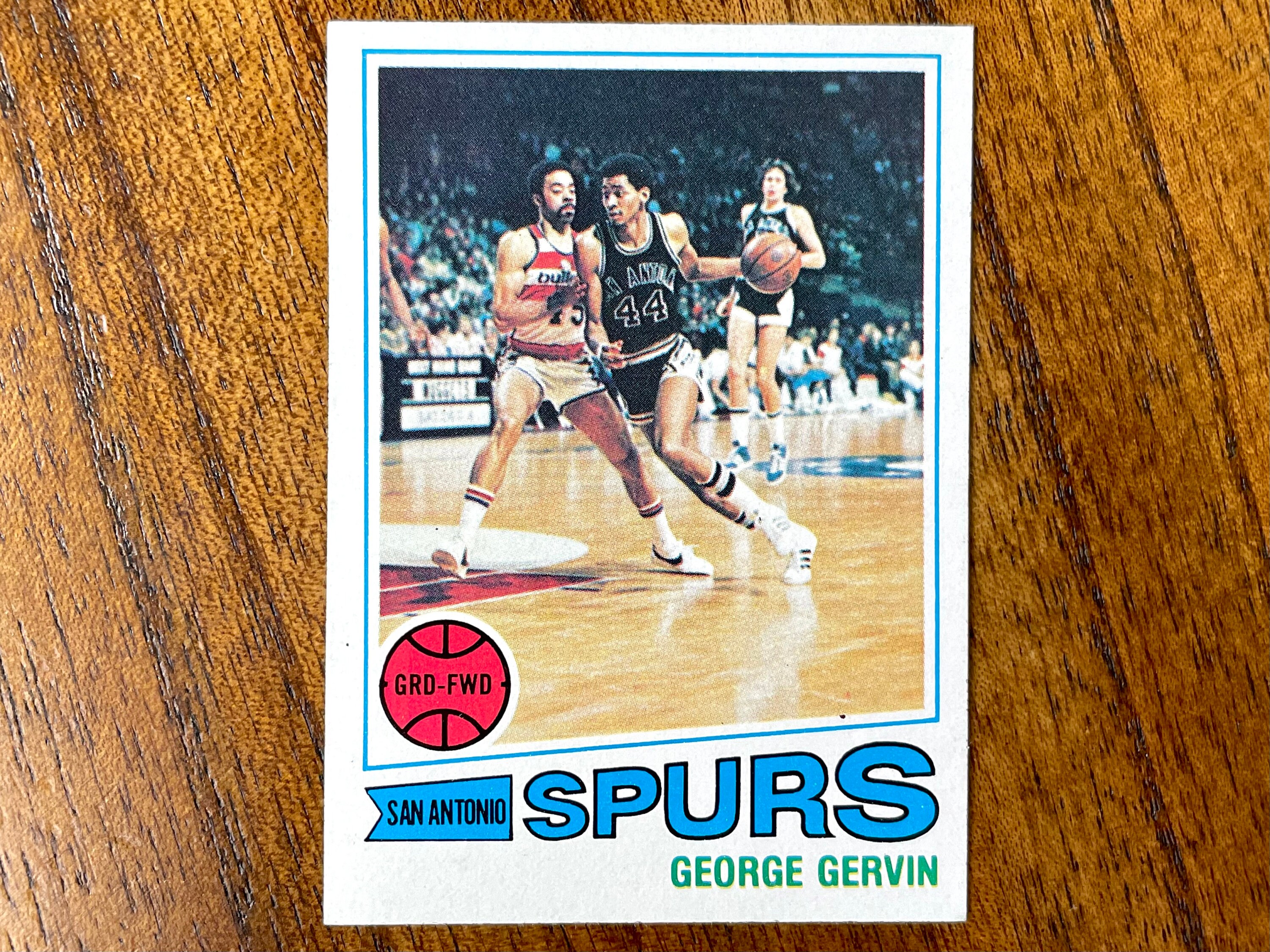 1977 George Gervin Topps Basketball Card #73, Sharp Corners