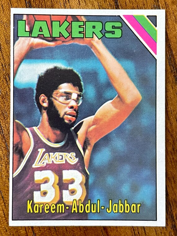 1975 Kareem Abdul-jabbar Topps Basketball Card #90, Sharp