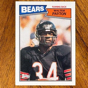 1987 Walter Payton Topps football card #46, Chicago Bears Legend, sharp corners, no creases C1