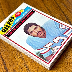 1977 Topps football card lot (15 cards), sharp corners, no creases, HOF Jack Youngblood, Robert Brazile