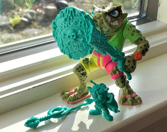 1990 Teenage Mutant Ninja Turtles Napoleon Bonafrog complete action figure